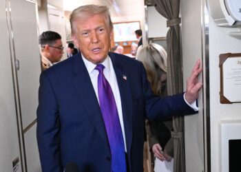 Trump diz que pode ‘passar’ em Cuba depois das tensões com Irã