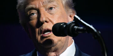 Trump diz que irá ‘trazer de volta’ aos EUA urânio enriquecido do Irã