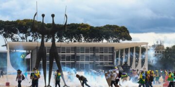 STF condena a 14 anos empresário que doou R$ 500 nos atos de 8 de Janeiro