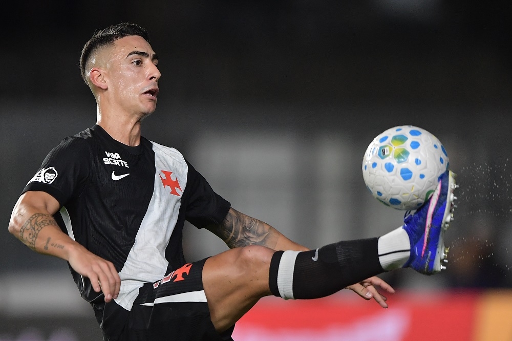 Com time alternativo, Vasco fica no 0 a 0 diante do Barracas Central