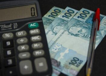 Análise do limite de dedução com despesas de educação no Imposto de Renda 2026