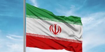 Irã aceita cessar-fogo e diz ‘ser possível’ reabrir Ormuz por duas semanas