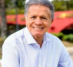 Prefeito de Vinhedo é internado com artéria 90% obstruída e passará por cirurgia cardíaca