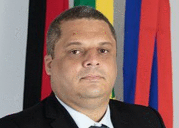 Prefeito eleito no domingo é afastado por suposta ligação com o CV