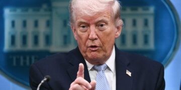 Trump enviará vice-presidente ao Paquistão para negociar com o Irã no sábado