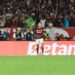 Flamengo vira em casa e Santos continua sem deslanchar no Brasileirão