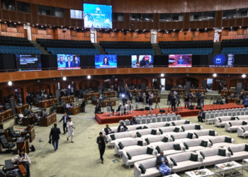 Delegações dos EUA e do Irã se encontram no Paquistão para negociações de paz