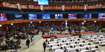 Delegações dos EUA e do Irã se encontram no Paquistão para negociações de paz