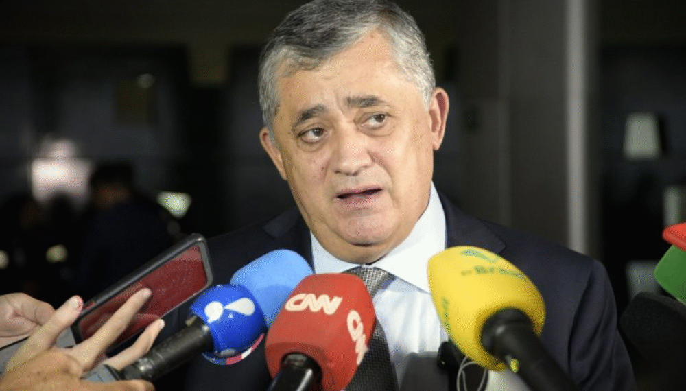 José Guimarães confirma que o governo vai enviar PL do fim da escala 6 x 1