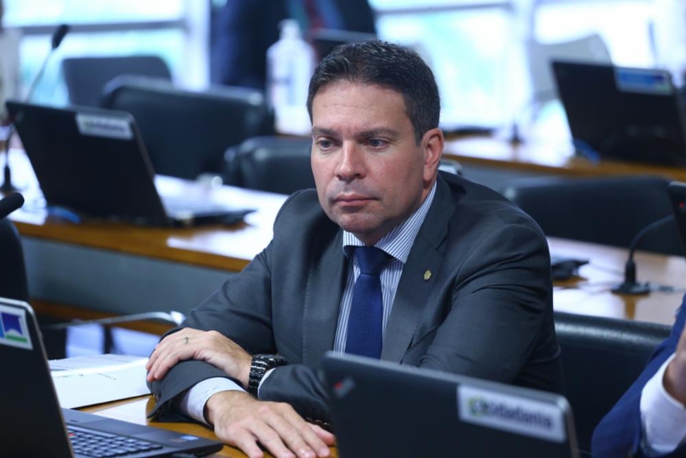 Após deixar prisão, Ramagem diz que não está se escondendo nos EUA: ‘Absolutamente regular’