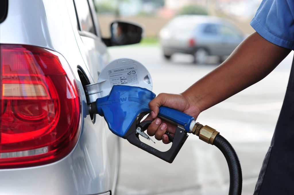 Gasolina ou etanol: qual combustível rende mais no calor do verão?