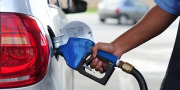 Gasolina ou etanol: qual combustível rende mais no calor do verão?