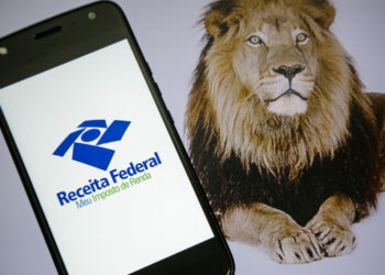 Tributação de super-ricos: análise das novas regras para declarar fundos exclusivos e offshores no imposto de renda 2026