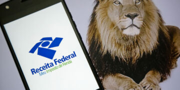 Tributação de super-ricos: análise das novas regras para declarar fundos exclusivos e offshores no imposto de renda 2026