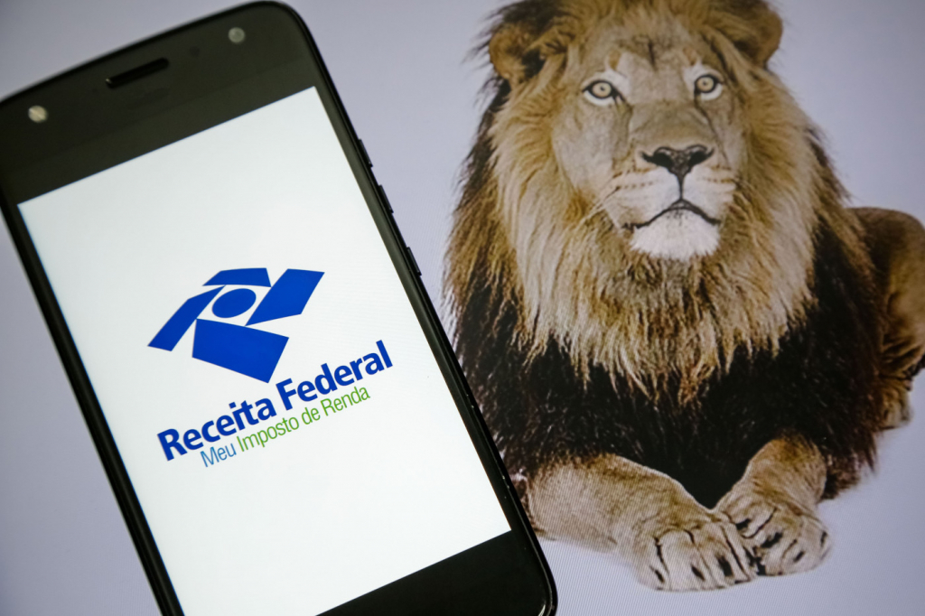 Tributação de super-ricos: análise das novas regras para declarar fundos exclusivos e offshores no imposto de renda 2026