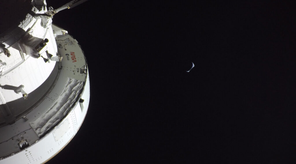 Nasa divulga novas fotos da Terra e da Lua capturadas durante Artemis II