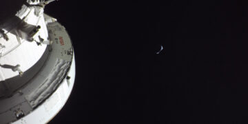 Nasa divulga novas fotos da Terra e da Lua capturadas durante Artemis II
