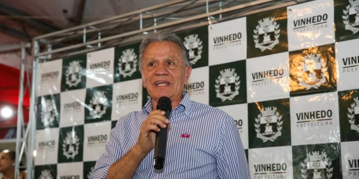 Prefeito de Vinhedo passa por cirurgia e segue em observação na UTI