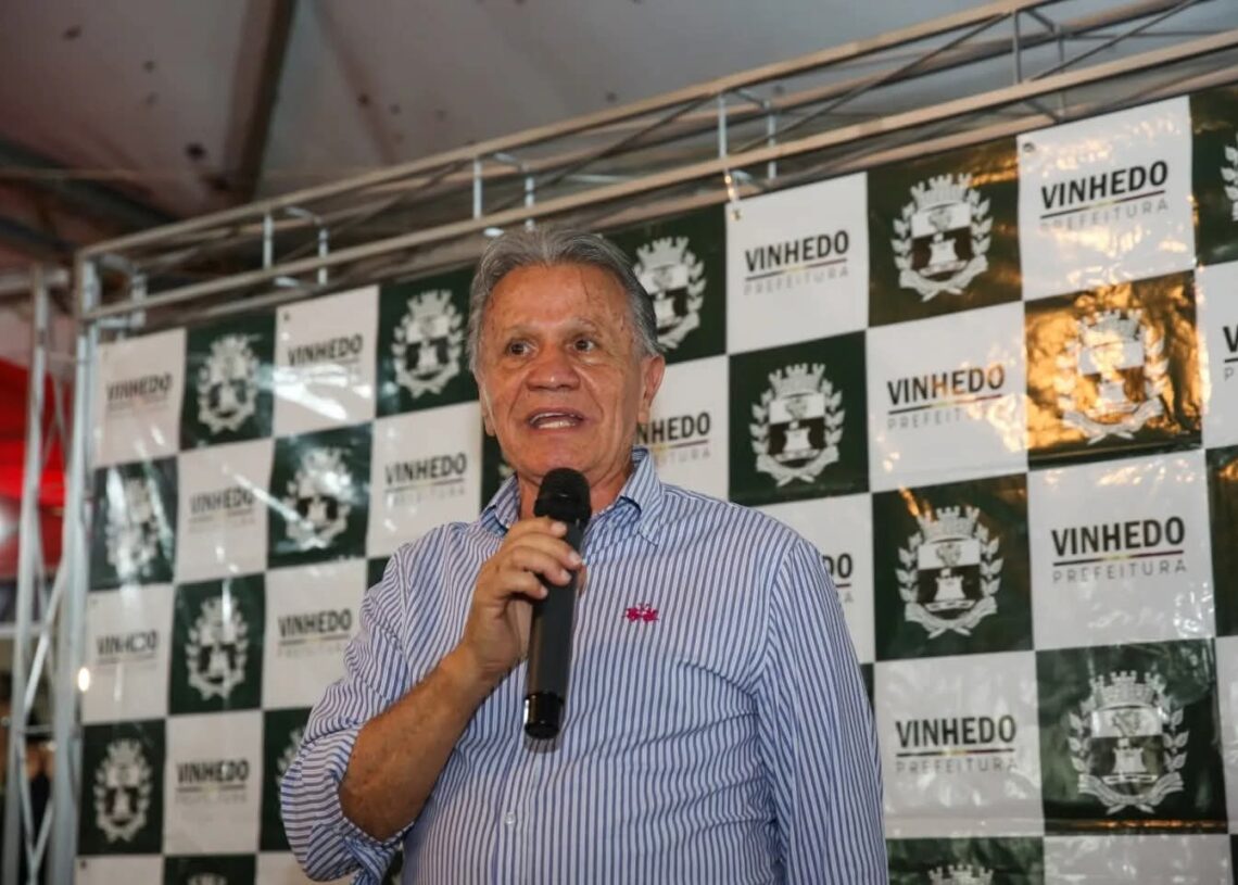 Prefeito de Vinhedo passa por cirurgia e segue em observação na UTI