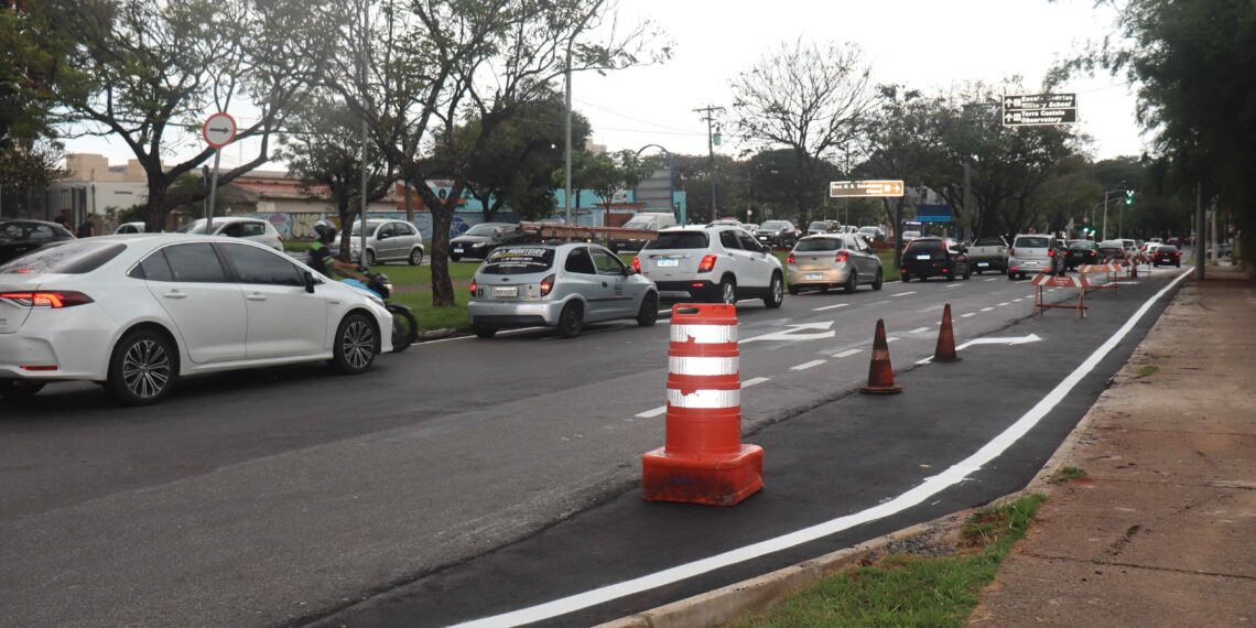 Obra viária na avenida Theodureto de Almeida Camargo melhora acesso ao “Tapetão”
