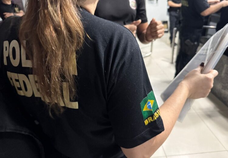 PF faz operação em Cajamar por suspeita de gestão temerária de R$ 107 mi da previdência de servidores