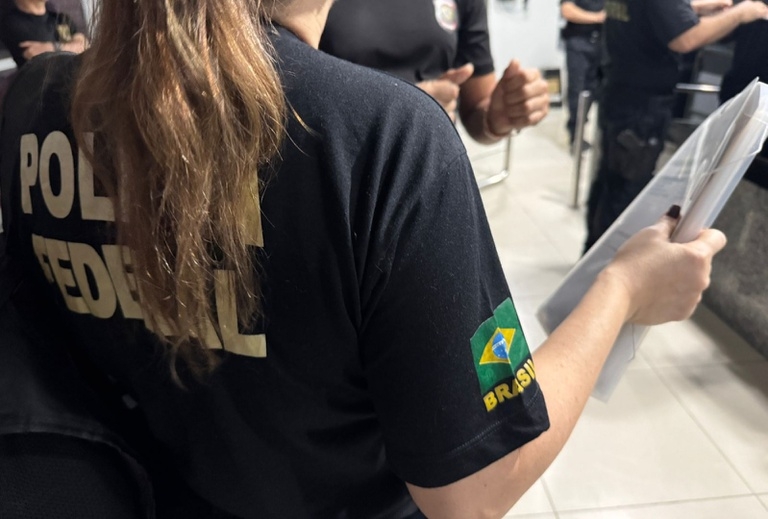 PF faz operação em Cajamar por suspeita de gestão temerária de R$ 107 mi da previdência de servidores