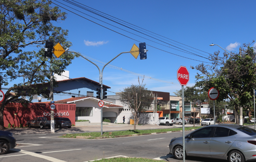 Campinas ativa novos semáforos inteligentes na região da Vila Brandina