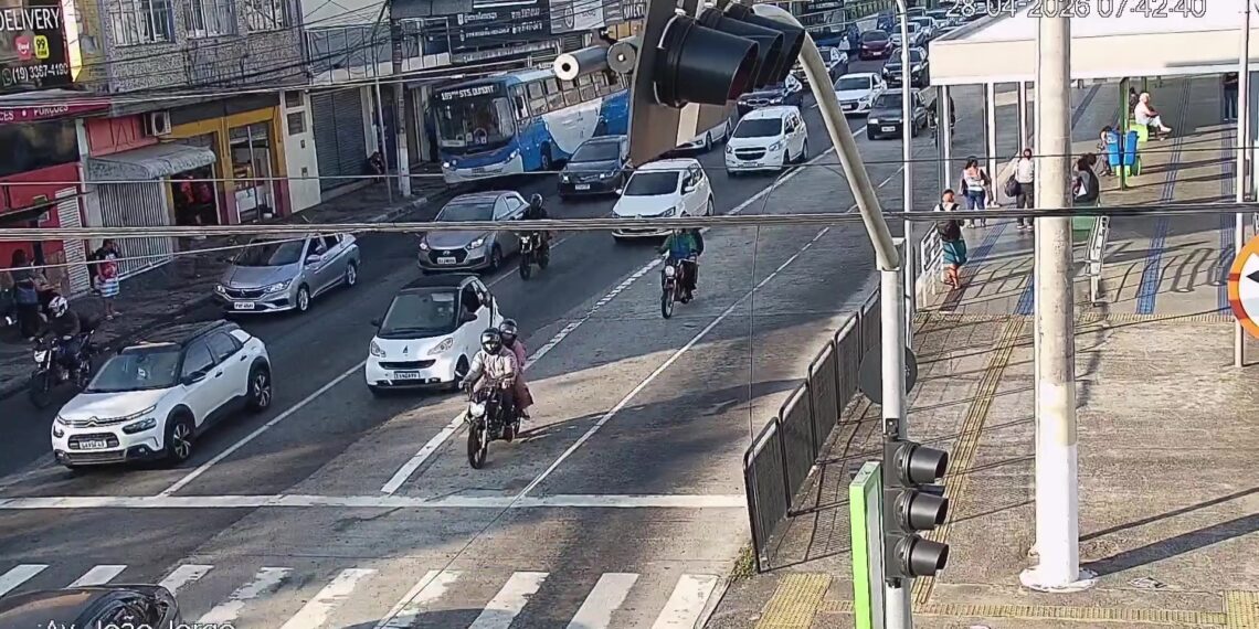 Câmera passa a multar motoristas em cruzamento da avenida João Jorge em Campinas