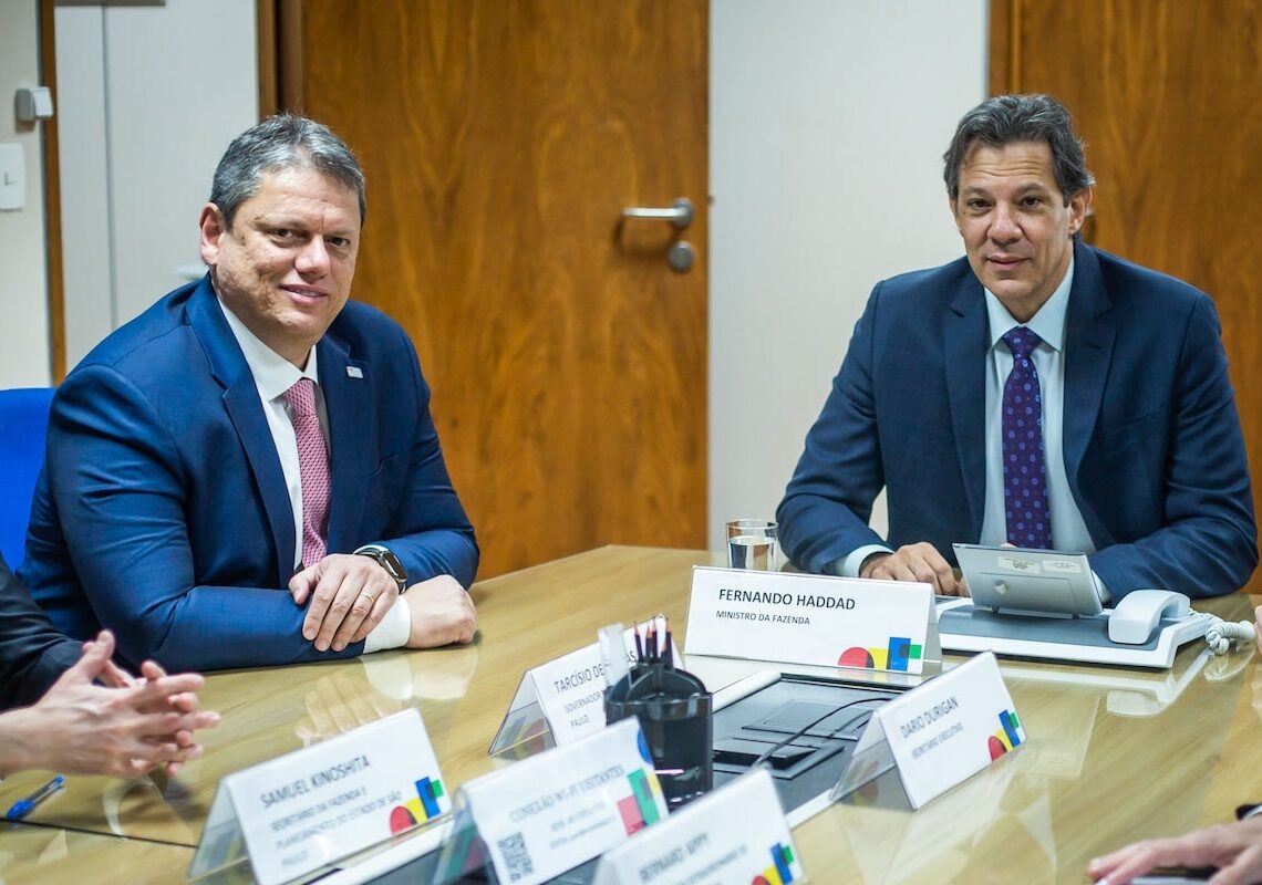 Paraná Pesquisas: Tarcísio tem 14 pontos de vantagem sobre Haddad em SP e vê chance de vitória em 1º turno