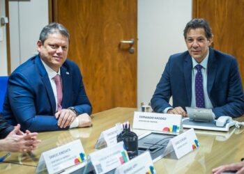 Paraná Pesquisas: Tarcísio tem 14 pontos de vantagem sobre Haddad em SP e vê chance de vitória em 1º turno