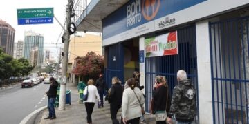 Homem é ferido com garfo durante briga no restaurante Bom Prato em Campinas