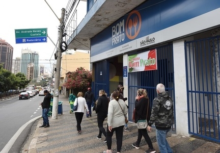 Homem é ferido com garfo durante briga no restaurante Bom Prato em Campinas