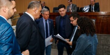 Câmara de Campinas vota mudanças para ambulantes e restrições ao fumo