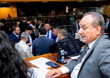 Campinas aprova novas regras para ambulantes e amplia restrições ao fumo