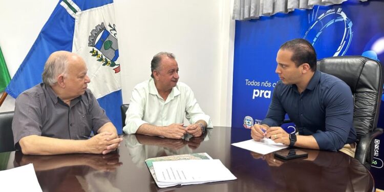 Deputado do PL destina R$ 3 milhões para reconstrução de escola destruida por incêndio em Limeira