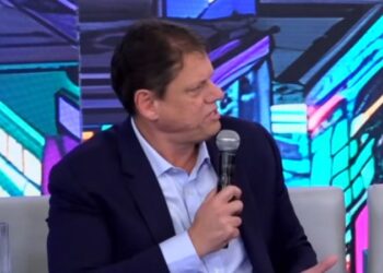 Tarcísio ironiza Haddad e diz que ex-ministro foi o melhor ministro da Fazenda “do Paraguai”