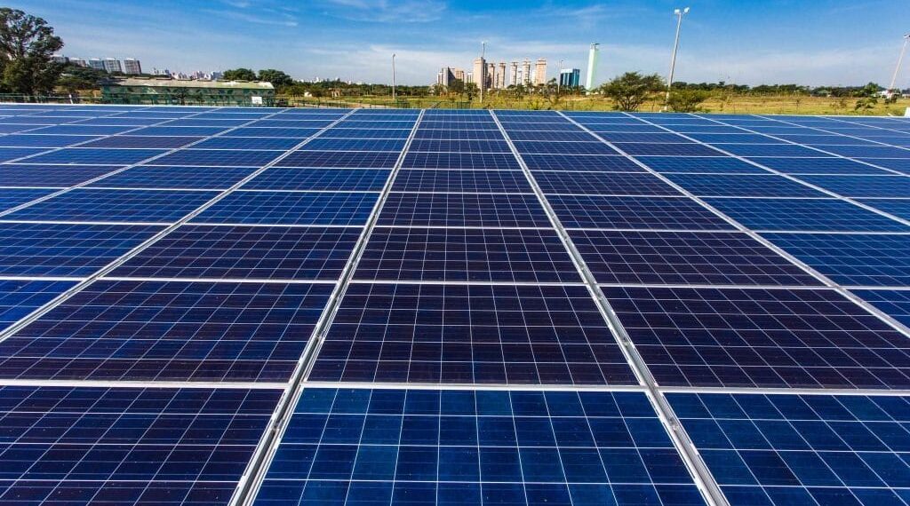 Governo de São Paulo lança edital para financiar projetos de energia solar em municípios