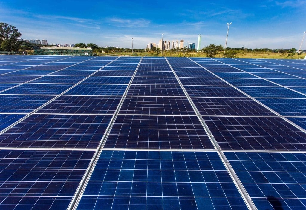 Governo de São Paulo lança edital para financiar projetos de energia solar em municípios
