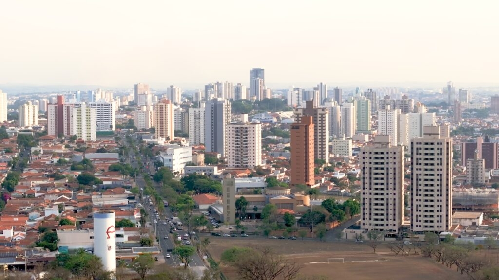 Cinco homens são alvo de tortura em área de mata em Piracicaba