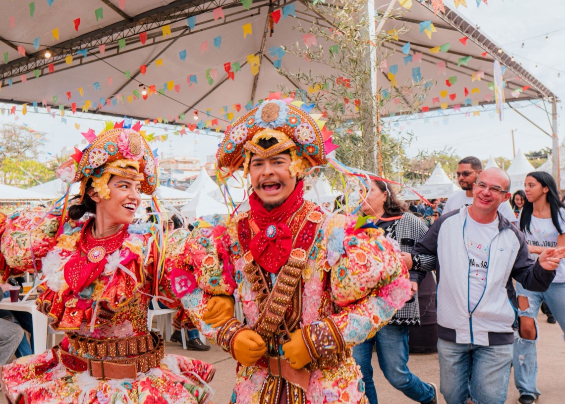 Festival Sabores da Terra leva cultura junina e gastronomia à Praça Arautos da Paz