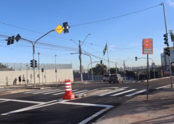 A Emdec liga nesta terça-feira,  o novo semáforo inteligente no acesso à Universidade Paulista, no  Swift.