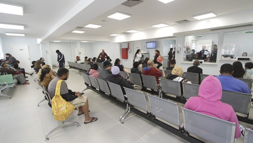 UPA São José ganha recepção ampliada e mais conforto para pacientes