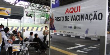 Campinas leva vacinação contra gripe para terminais de ônibus nesta semana