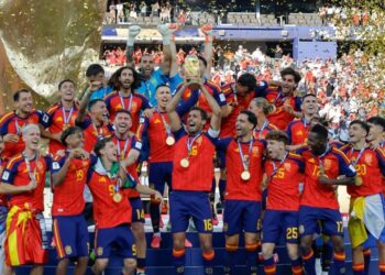 Espanha vence jogo dramático na prorrogação contra Argentina e conquista a Copa