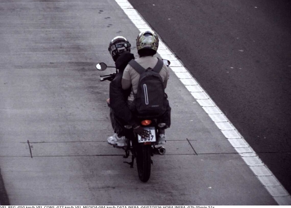 Campinas registra 196 mil flagrantes de motociclistas encobrindo placa em 6 meses