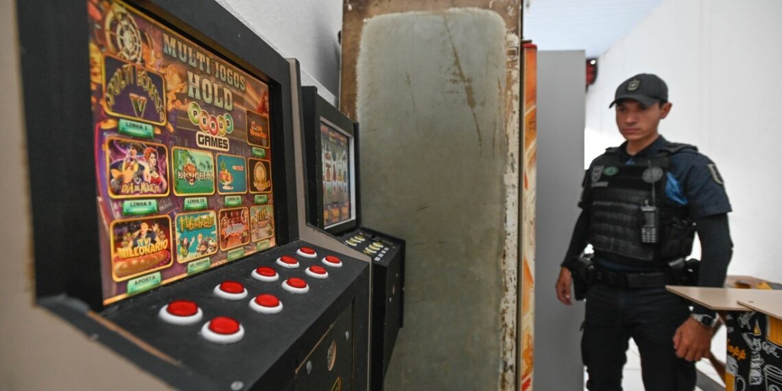 Guarda Municipal fecha pensão e bingo clandestinos no Centro de Campinas; imóvel é multado em R$ 25 mil