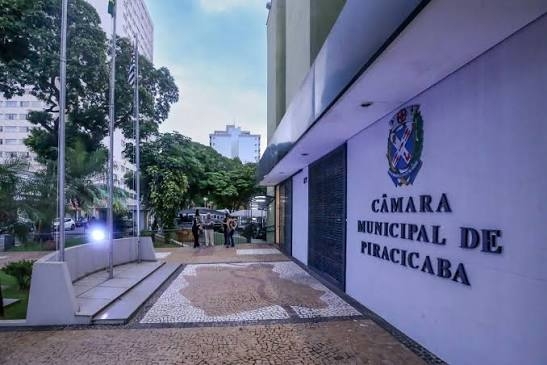 Câmara de Piracicaba aprova lei que obriga câmeras em todos os ônibus do município