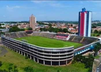 Justiça penhora estádio do Rio Branco por dívida de IPTU