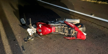 Motociclista de 24 anos morre após bater em caminhão da prefeitura na Av. Júlio Prestes, em Campinas