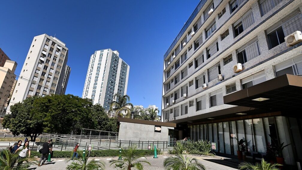 PUC-Campinas oficializa incorporação do Hospital e Maternidade de Campinas